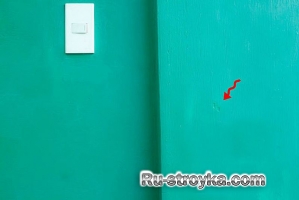 Как исправить вмятину на стене, при помощи клея - карандаша. Как исправить вмятину на стене, при помощи клея - карандаша.