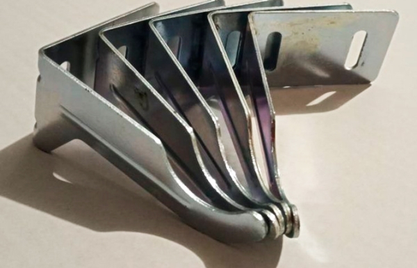 Как повесить радиатор отопления на кронштейны – советы мастера Как повесить радиатор отопления на кронштейны – советы мастера