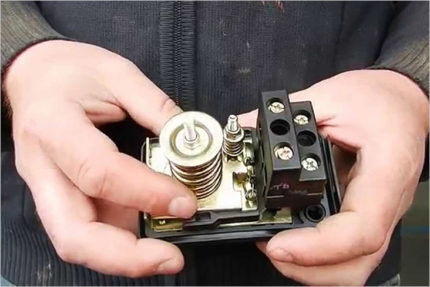 Подключение и регулировка реле давления для насоса: инструктаж по настройке Подключение и регулировка реле давления для насоса: инструктаж по настройке