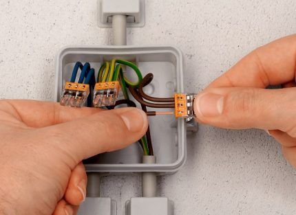 Соединители проводов: лучшие виды коннекторов + на что смотреть при выборе соединителя Соединители проводов: лучшие виды коннекторов + на что смотреть при выборе соединителя