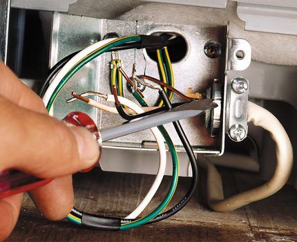 Ремонт посудомоечных машин Bosch: расшифровка кодов ошибок, причины и устранение поломок Ремонт посудомоечных машин Bosch: расшифровка кодов ошибок, причины и устранение поломок