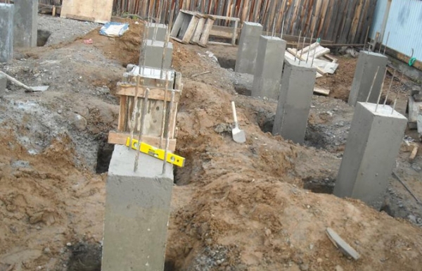 Как сделать столбчатый фундамент своими руками: виды, пошаговая инструкция Как сделать столбчатый фундамент своими руками: виды, пошаговая инструкция