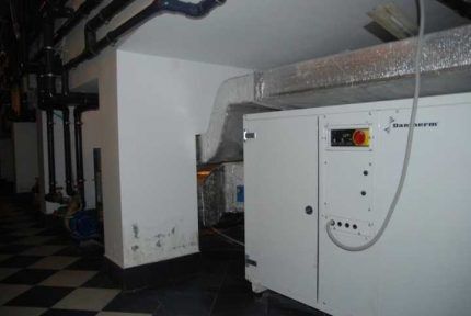 Организация вентиляции бассейна: лучшие методы организации воздухообмена Организация вентиляции бассейна: лучшие методы организации воздухообмена