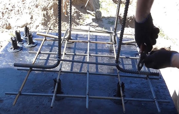 Как сделать столбчатый фундамент своими руками: виды, пошаговая инструкция Как сделать столбчатый фундамент своими руками: виды, пошаговая инструкция