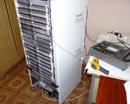 Как провести ремонт холодильника: поиск причины поломки + методы починки