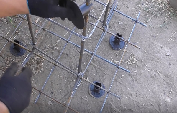 Как сделать столбчатый фундамент своими руками: виды, пошаговая инструкция Как сделать столбчатый фундамент своими руками: виды, пошаговая инструкция