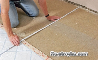 Сочетание керамической плитки с паркетом. Сочетание керамической плитки с паркетом.