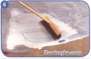 Как уложить линолеум на бетонную стяжку. Как уложить линолеум на бетонную стяжку.