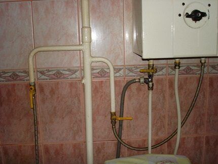 Какие предусмотрены штрафы за самовольное подключение газовой колонки, замену и перенос Какие предусмотрены штрафы за самовольное подключение газовой колонки, замену и перенос