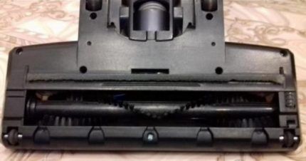 Обзор пылесоса Polaris PVCS 1125: юркий электровеник для самых ленивых