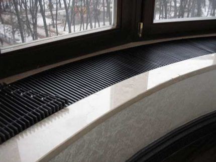 Водяные внутрипольные конвекторы отопления: виды, особенности монтажа и обустройства Водяные внутрипольные конвекторы отопления: виды, особенности монтажа и обустройства