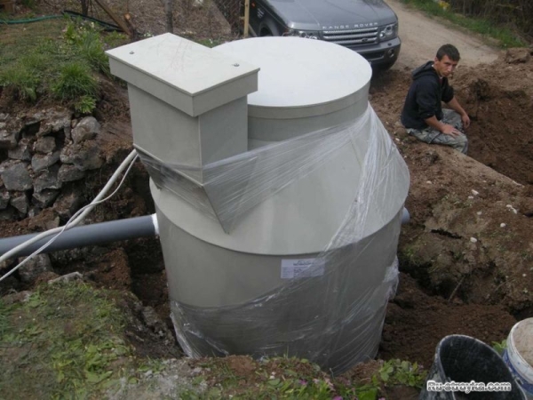 Очистка бытовых сточных вод (очистные сооружения ВОДА - 8 на 2- 8 человек). Очистка бытовых сточных вод (очистные сооружения ВОДА - 8 на 2- 8 человек).