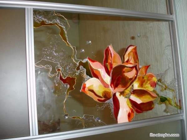 Художественная роспись по стеклу. Художественная роспись по стеклу.