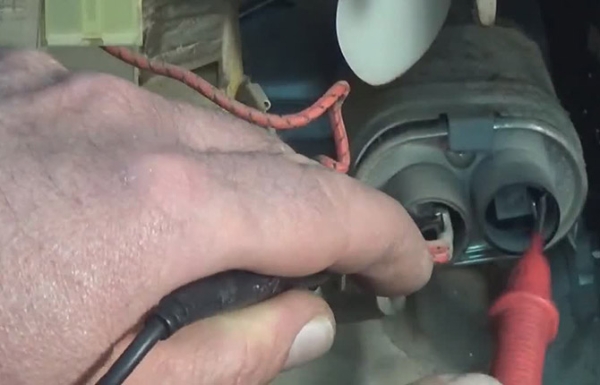 Не греет микроволновка, что делать: причины и их устранение Не греет микроволновка, что делать: причины и их устранение