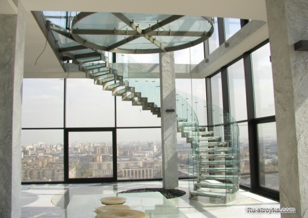 Лестницы из стекла и метала Лестницы из стекла и метала