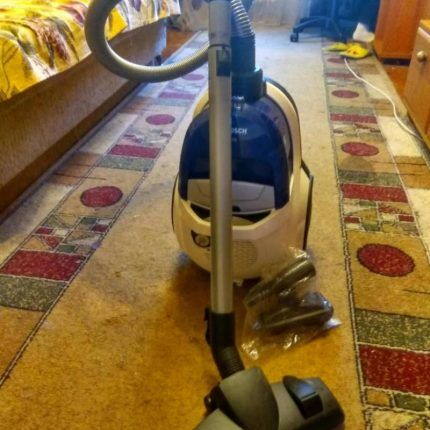 Обзор пылесоса Bosch GS-10: на страже порядка – компактные циклонники Обзор пылесоса Bosch GS-10: на страже порядка – компактные циклонники