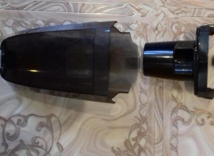 Обзор пылесоса Polaris PVCS 1125: юркий электровеник для самых ленивых