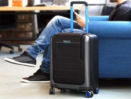 Какую воду заливать в увлажнитель воздуха: обычную или дистиллированную? Правила эксплуатации прибора Какую воду заливать в увлажнитель воздуха: обычную или дистиллированную? Правила эксплуатации прибора