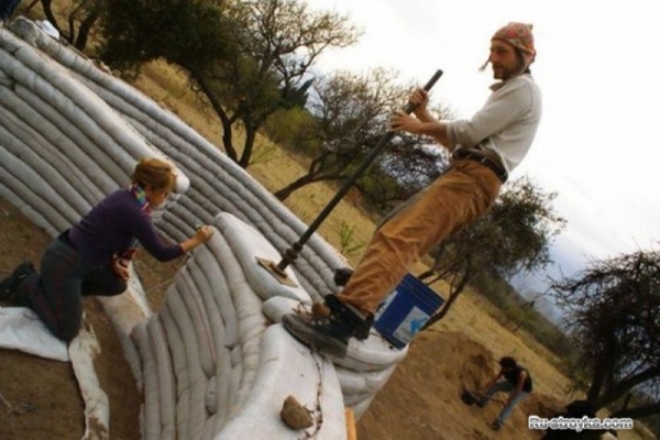Строительство летнего домика без особых усилий и затрат. Фотографии. Строительство летнего домика без особых усилий и затрат. Фотографии.