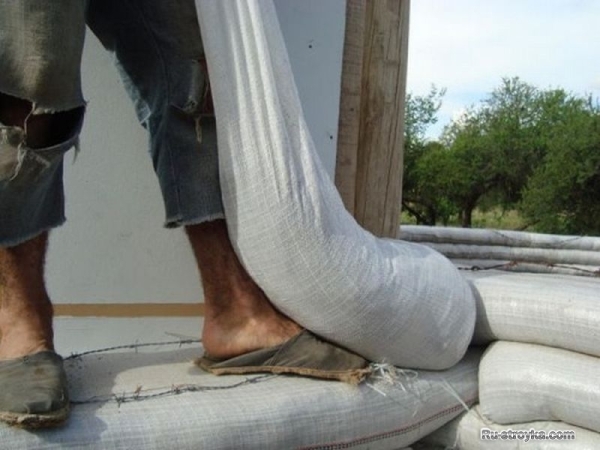 Строительство летнего домика без особых усилий и затрат. Фотографии. Строительство летнего домика без особых усилий и затрат. Фотографии.