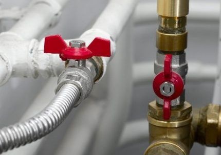 Замена труб в ванной: пошаговое руководство по проведению работ Замена труб в ванной: пошаговое руководство по проведению работ