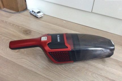 Обзор пылесоса Polaris PVCS 1125: юркий электровеник для самых ленивых