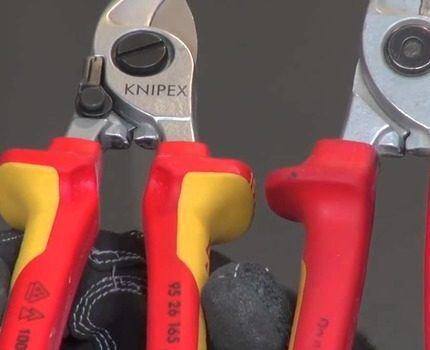 Как правильно поменять лампочку: разбор технических нюансов нетривиальной задачи