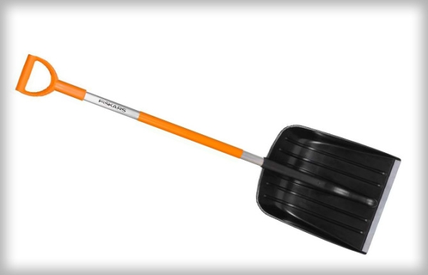 Лучшие лопаты для уборки снега: обзор бюджетных и дорогих моделей Лучшие лопаты для уборки снега: обзор бюджетных и дорогих моделей