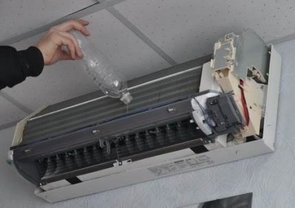 Что делать если сплит система течёт в комнату: распространенные поломки и способы их устранения Что делать если сплит система течёт в комнату: распространенные поломки и способы их устранения