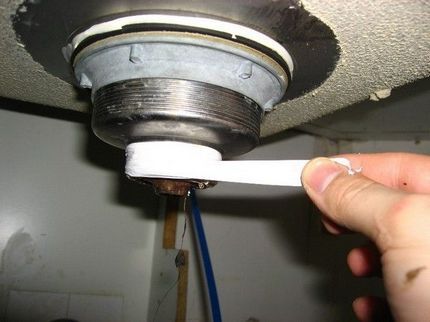 Как собрать слив для раковины: инструктаж по установке слива с переливом Как собрать слив для раковины: инструктаж по установке слива с переливом