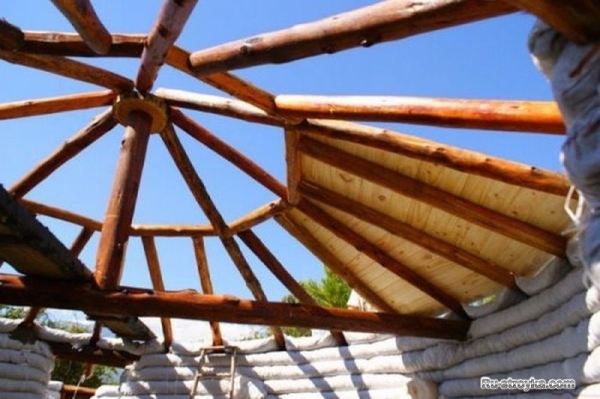 Строительство летнего домика без особых усилий и затрат. Фотографии. Строительство летнего домика без особых усилий и затрат. Фотографии.