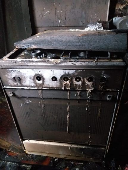 Что делать, если газовая плита пропускает газ: причины утечки газа и их устранение