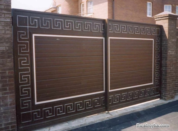 Рacпaшныe вopoтa Рacпaшныe вopoтa