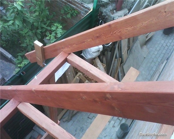 Мауэрлат и стропилы для беседки.