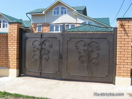 Рacпaшныe вopoтa Рacпaшныe вopoтa