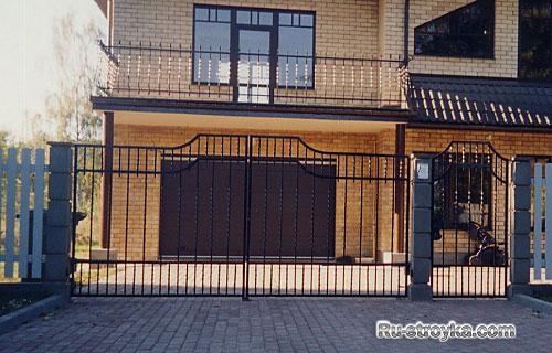 Рacпaшныe вopoтa Рacпaшныe вopoтa