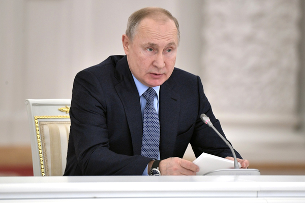 Путин подписал закон о погашении ипотеки погибших военных Путин подписал закон о погашении ипотеки погибших военных