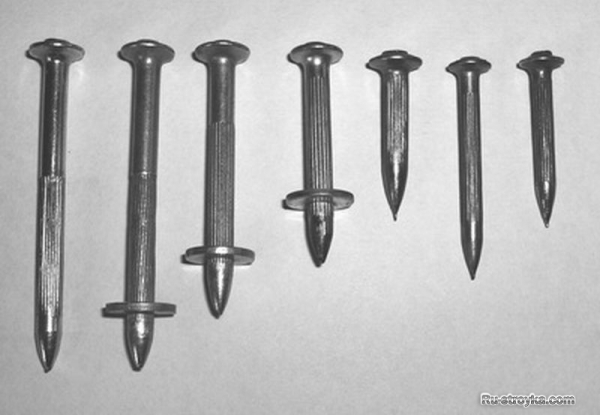 Дюбель - гвоздь
