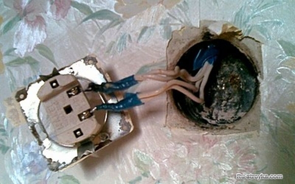 Замена и монтаж электропроводки в квартире Замена и монтаж электропроводки в квартире