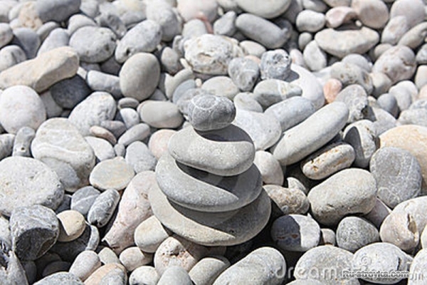 Галька – округлые камни Галька – округлые камни