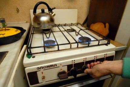 Почему не работает пьезорозжиг на газовой плите: причины поломок и методы их устранения