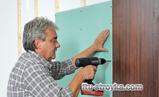 Декорирование стены при помощи ламинированной панели, гипсокартона и обоев. Декорирование стены при помощи ламинированной панели, гипсокартона и обоев.