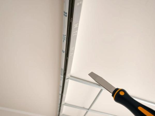 Создаем идеальный потолок из гипсокартона: подробное руководство Создаем идеальный потолок из гипсокартона: подробное руководство