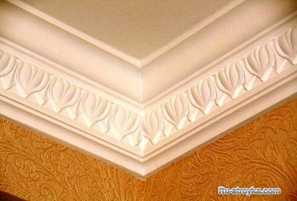 Чем заделать щели между стеной и потолком, чтобы они не растрескивались Чем заделать щели между стеной и потолком, чтобы они не растрескивались