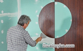 Декорирование стены при помощи ламинированной панели, гипсокартона и обоев. Декорирование стены при помощи ламинированной панели, гипсокартона и обоев.