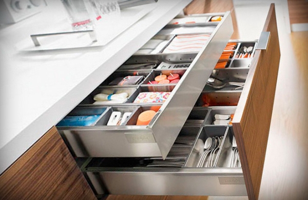 Как правильно установить направляющие с доводчиком скрытого монтажа: пошаговая инструкция